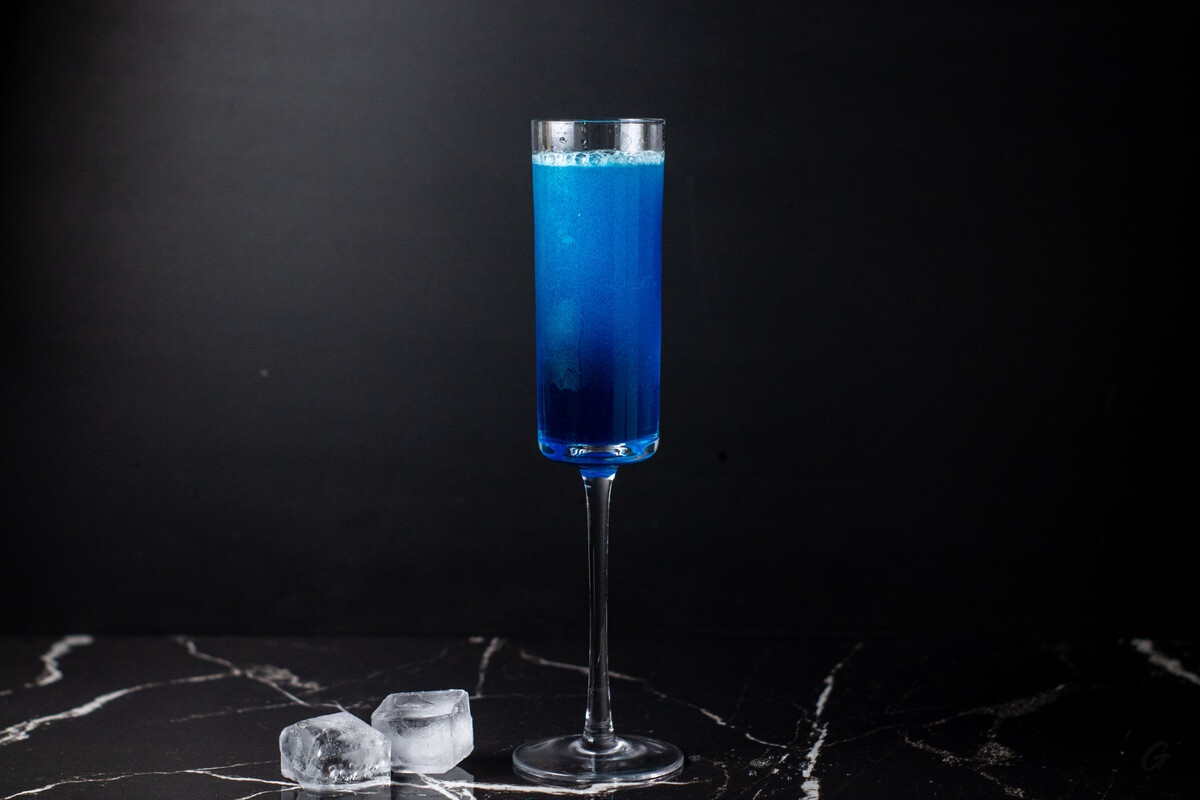 Cocktail Diamond Blue